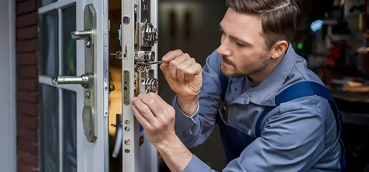 Residential Lock Installation Sherbrooke