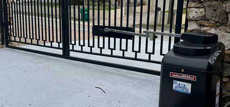 Seamless Installation and Support for Your New Gate in Sherbrooke, QC